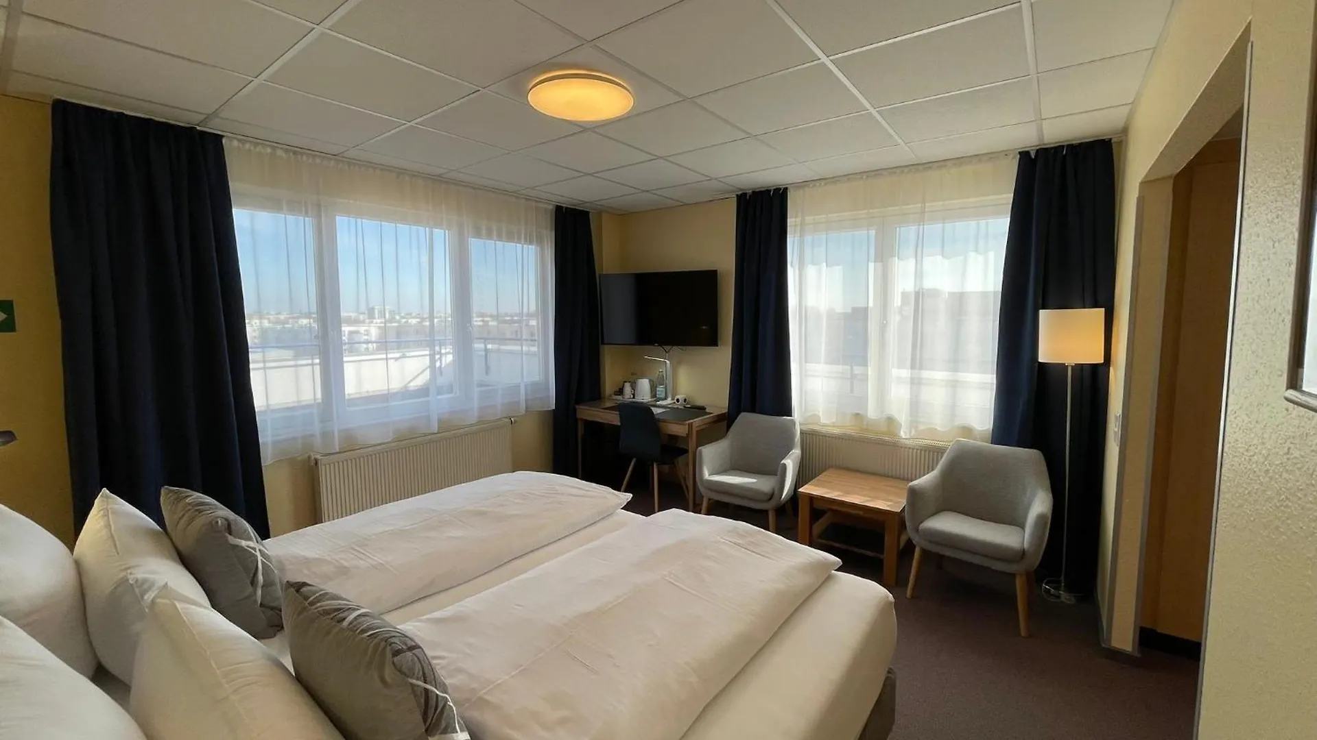 Отель Parkhotel Marzahn Берлин
