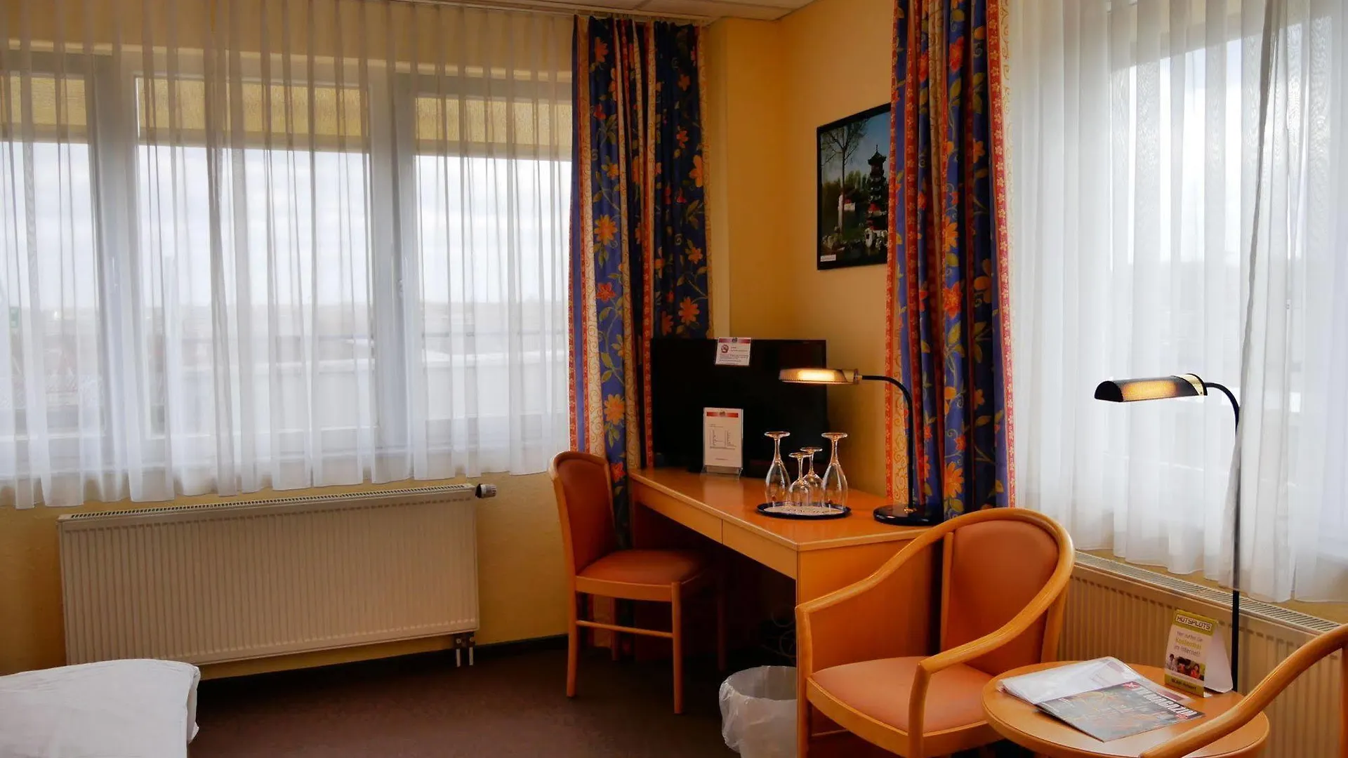 Parkhotel Marzahn Берлин 3*,  Германия